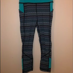 lulu lemon stripped crop leggings